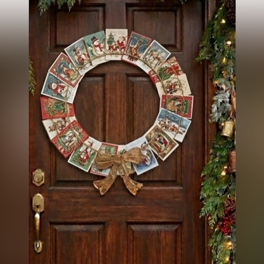 UNBRANDED | Holiday Card Wreath